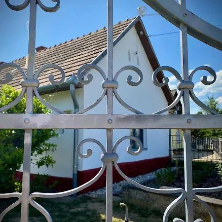 Holiday home Hortenzia-porta *