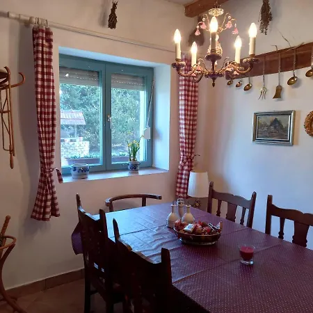 Hortenzia-porta Holiday home *